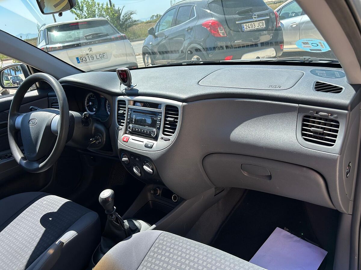 KIA RIO COMFORT 1.4 SPANISH LHD IN SPAIN ONLY 42000 MILES SUPERB 2006